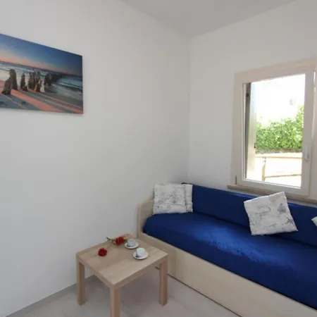 Apartman Comfy And Sunny